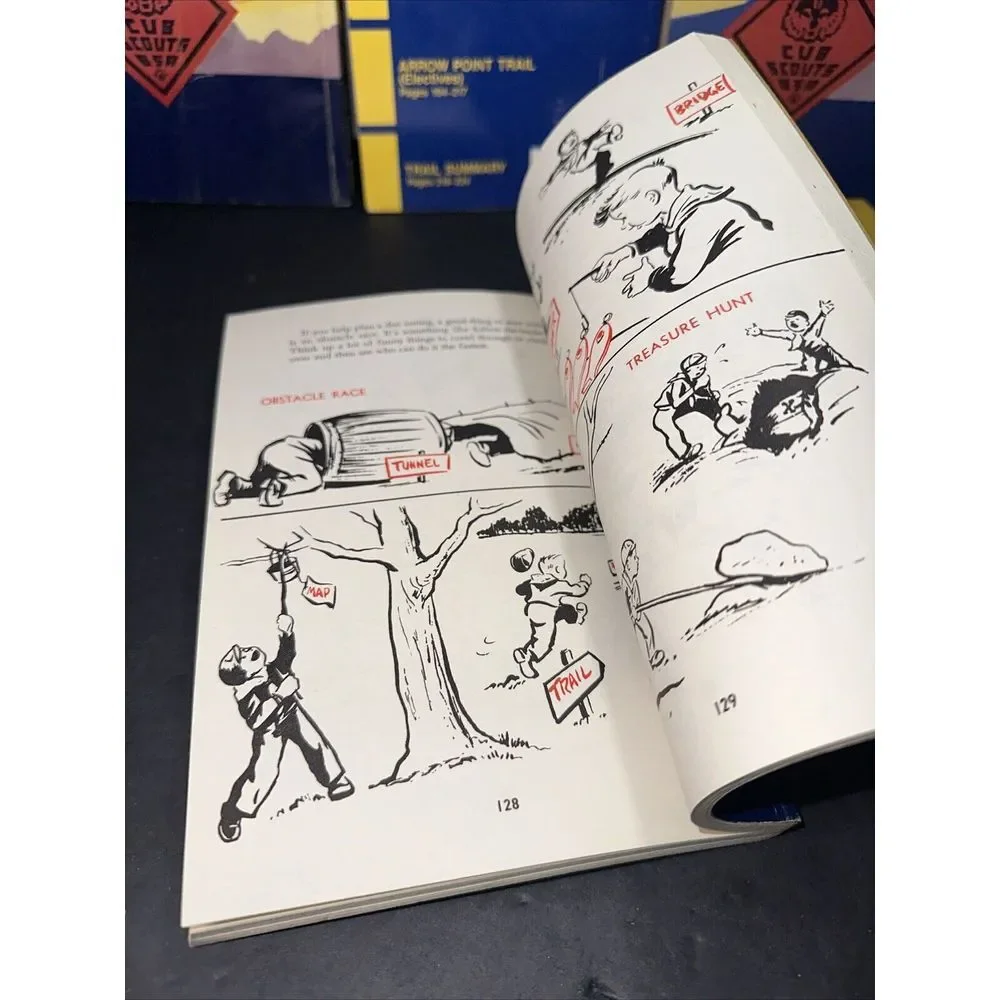 Five Cub Scout Books (Boy Scouts‎ of America) Wolf, Bear 1954, 1986